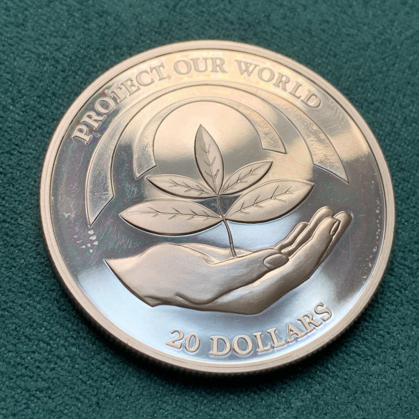 《竞宝斋》第172场-周日，周一2场 (全场包邮) 纽埃1993年保护地球呵护树苗20元精制银币，外网现代币近期热门小品种