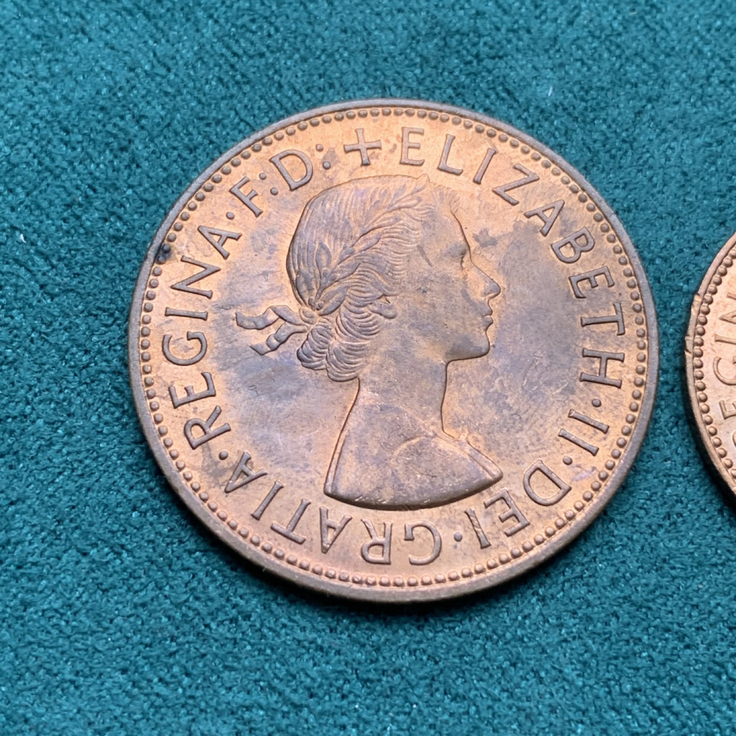 《竞宝斋》第172场-周日，周一2场 (全场包邮) 1967年英国伊丽莎白女王1便士半便士铜币两枚，UNC品相 光好