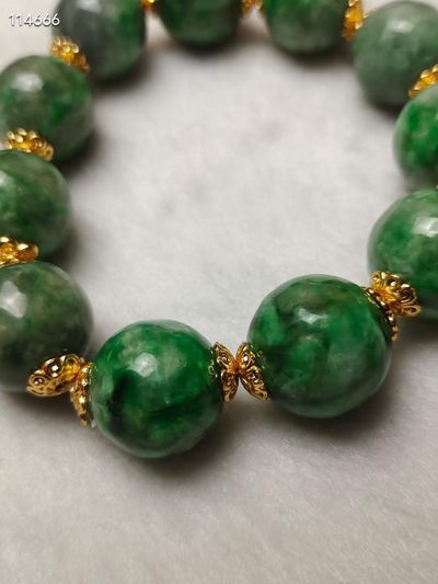 糯种飘花翡翠香囊挂件 糯种飘花翡翠香囊挂件