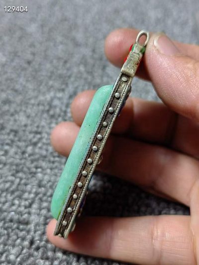 老银烧蓝镶嵌翡翠牌 老银烧蓝镶嵌翡翠牌