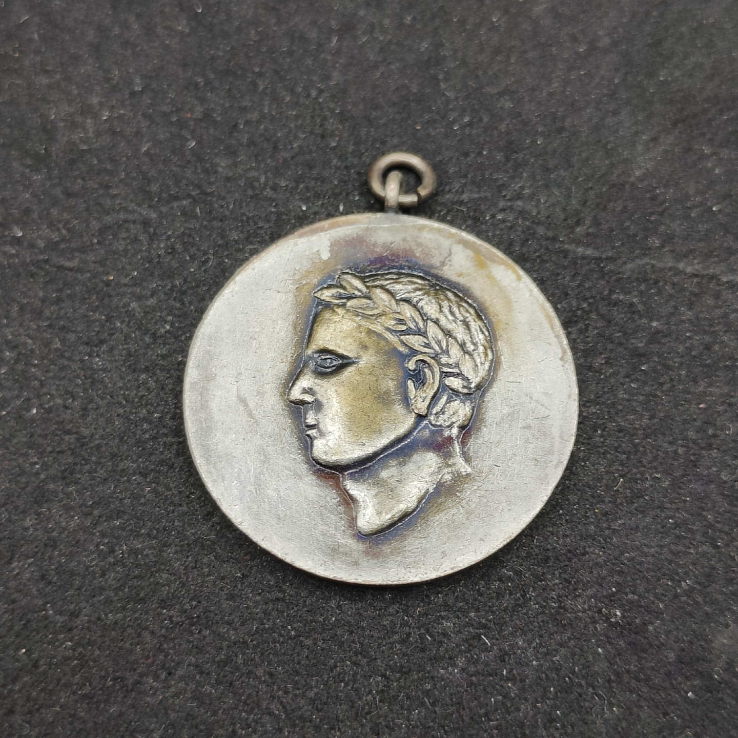 全场0元起拍 第63期 咸鱼国勋章拍卖专场 6月11日（周日）下午6：00开始 日本高校体育部赏牌