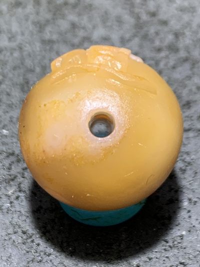 精美战国红玛瑙亚光手工雕刻道字圆珠一颗！ 精美战国红玛瑙亚光手工雕刻道字圆珠一颗！