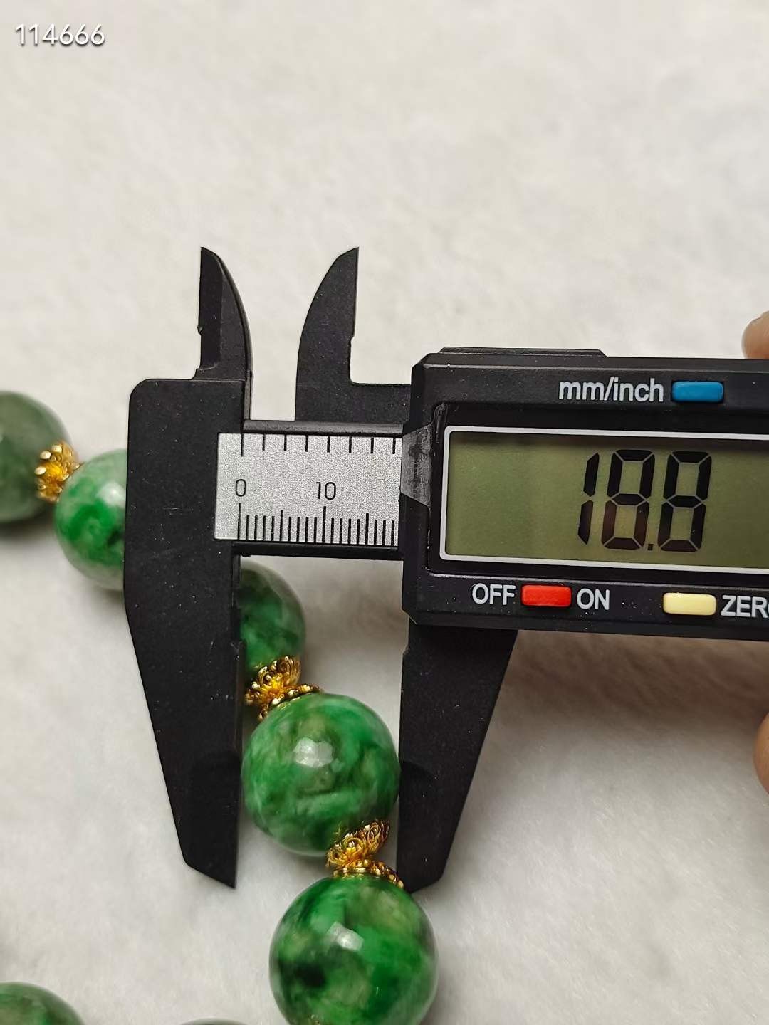 糯种飘花翡翠香囊挂件