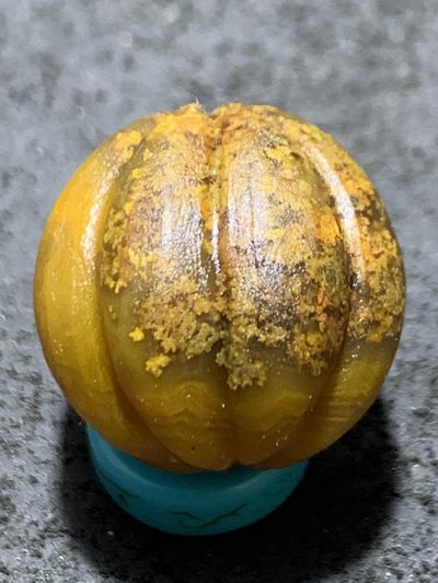 精美亚光草花纹战国红玛瑙手工雕刻瓜珠一颗！ 精美亚光草花纹战国红玛瑙手工雕刻瓜珠一颗！