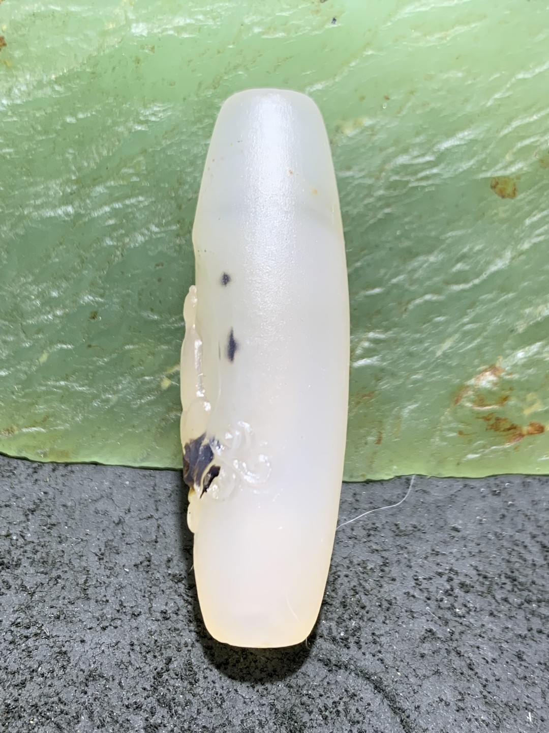 精美高玉化亚光海洋玉髓手工俏色巧雕无相佛意境大桶珠一个！