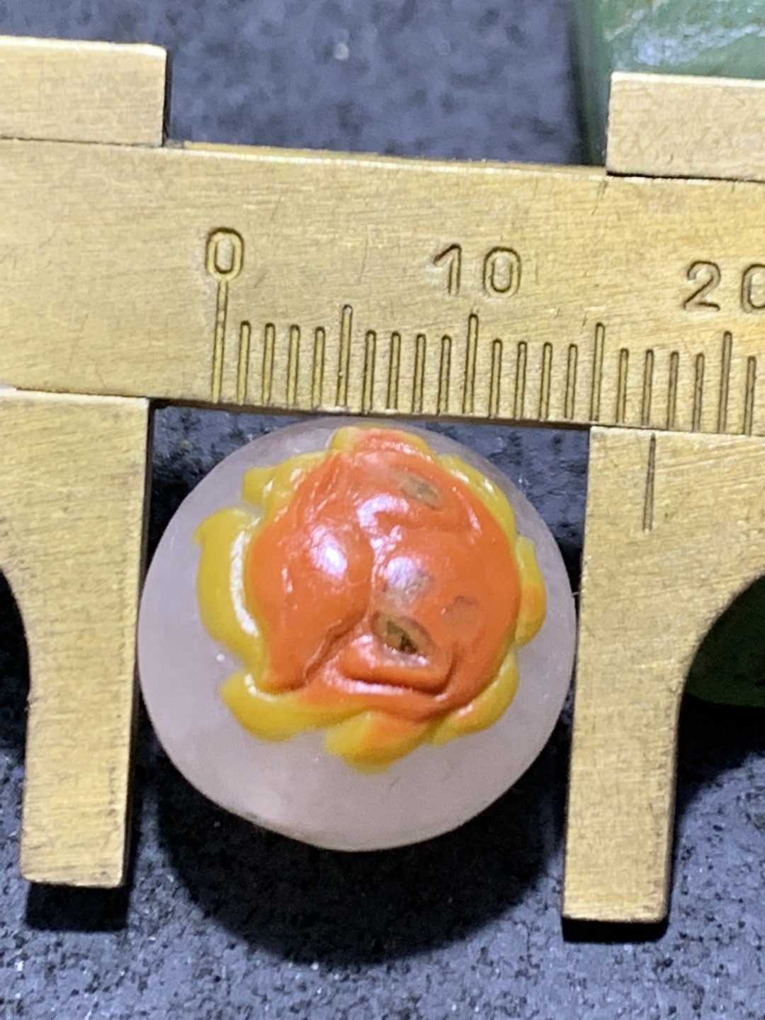 精美冰飘亚光战国红玛瑙手工俏色巧雕九尾灵狐修行珠一颗