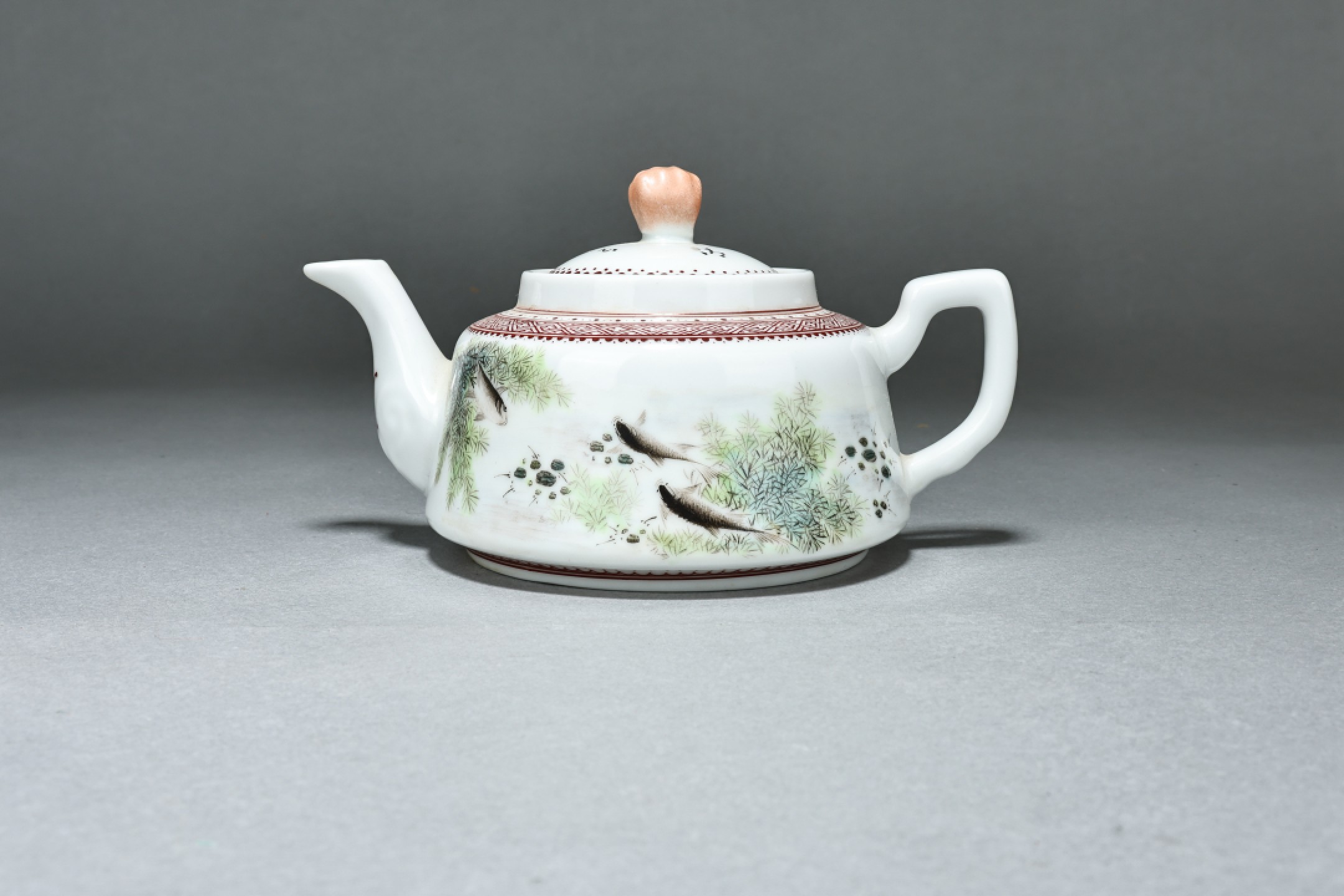 2023惠民拍卖会——国升推荐专场 渔乐其中拳钮执壶 邓碧珊 16*7cm