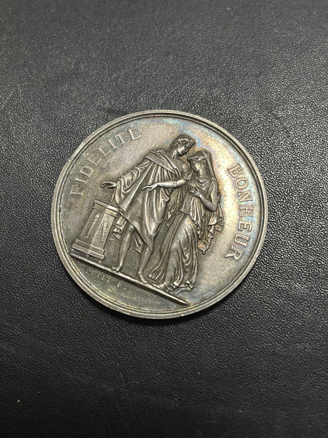 欧洲章牌-拍卖第24场 法国婚礼银章 直径：34 mm ，16 g