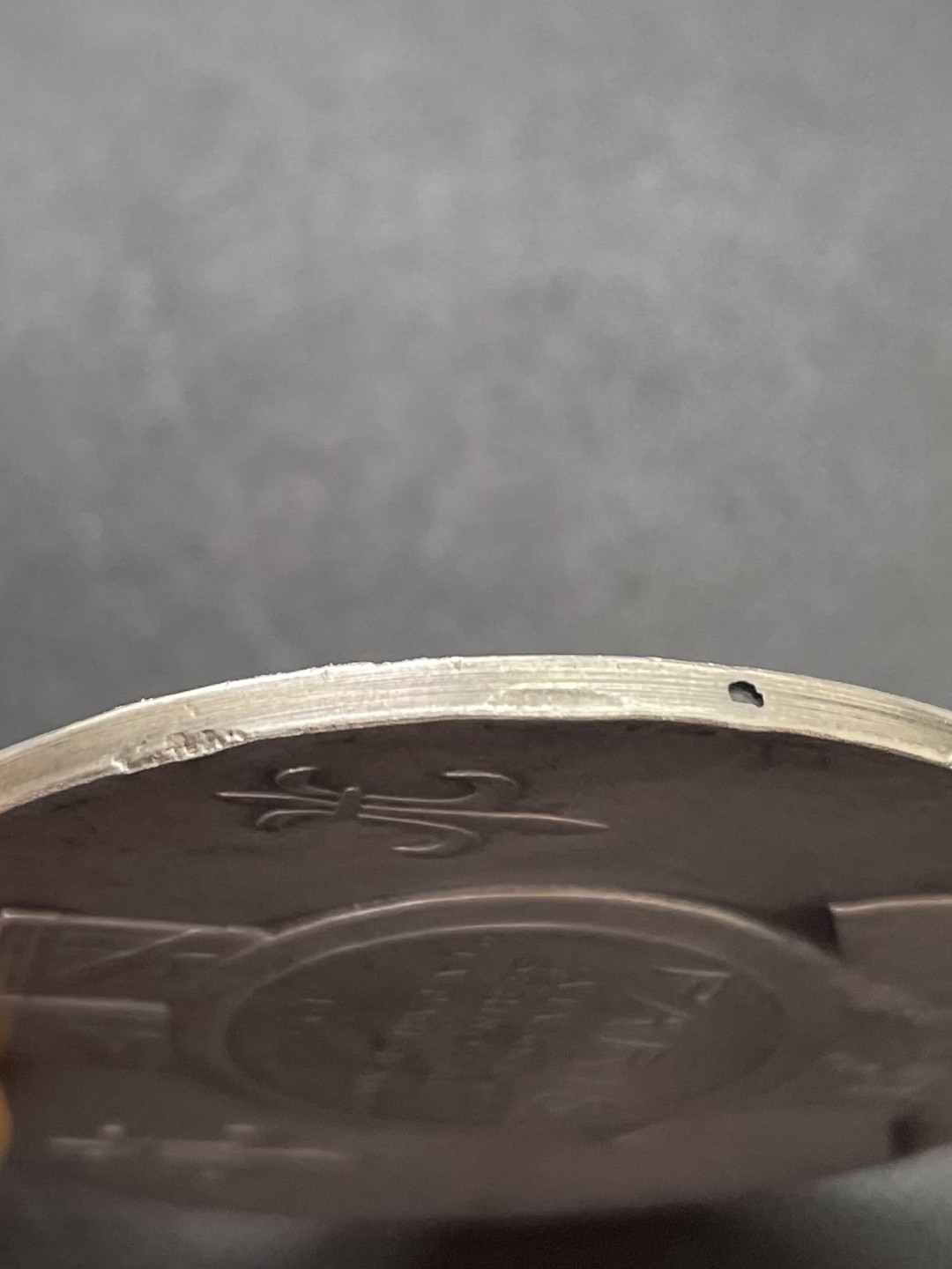 欧洲章牌-拍卖第24场 P.M.Dammann～法国装饰风格银奖章 直径：50 mm ，57.3 g