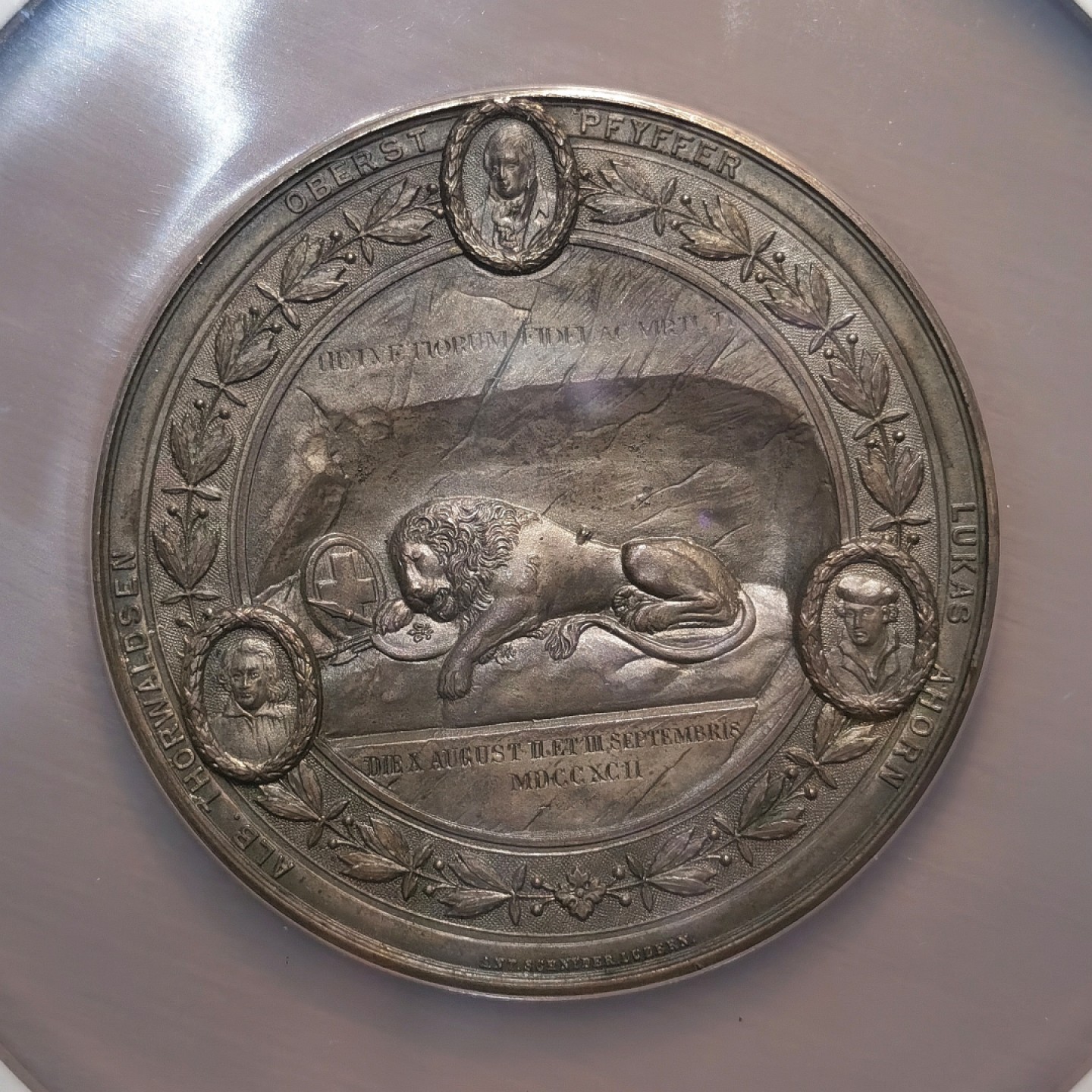 博洋堂章牌藏家系列场②暨第030期（全场包邮） 瑞士1892年悲伤狮子镀银铜章 NGC MS64