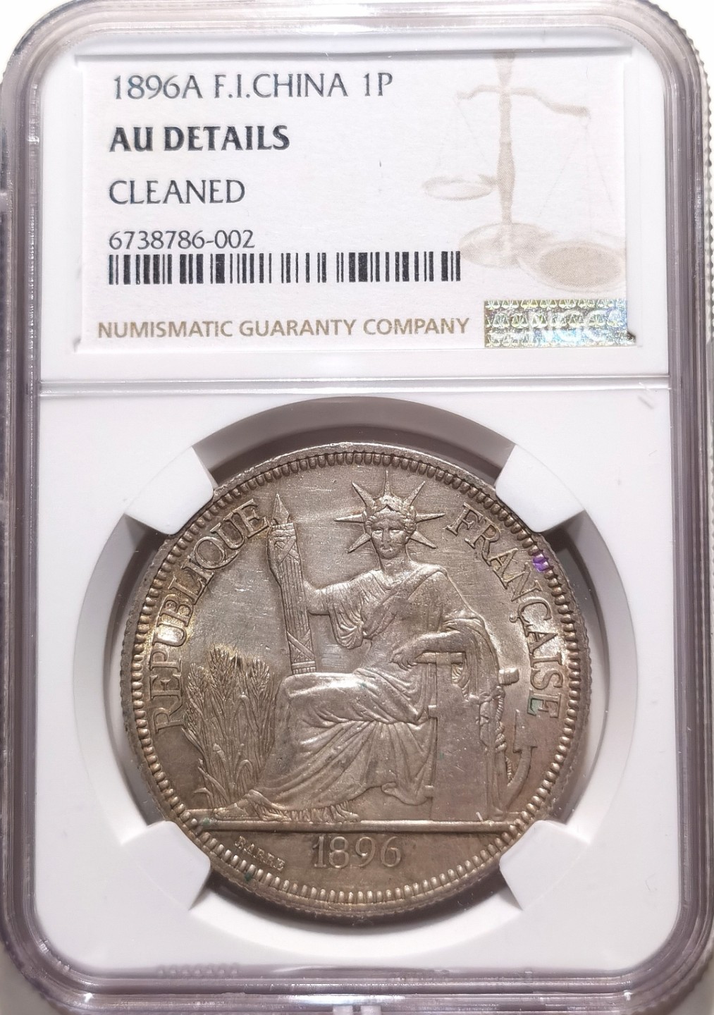 博洋堂章牌藏家系列场②暨第030期（全场包邮） NGC AU 1896年法属印支坐洋1皮阿斯特银币 车轮光犀利 人物清楚 并覆有淡五彩包浆 状态不错 可砸盒养