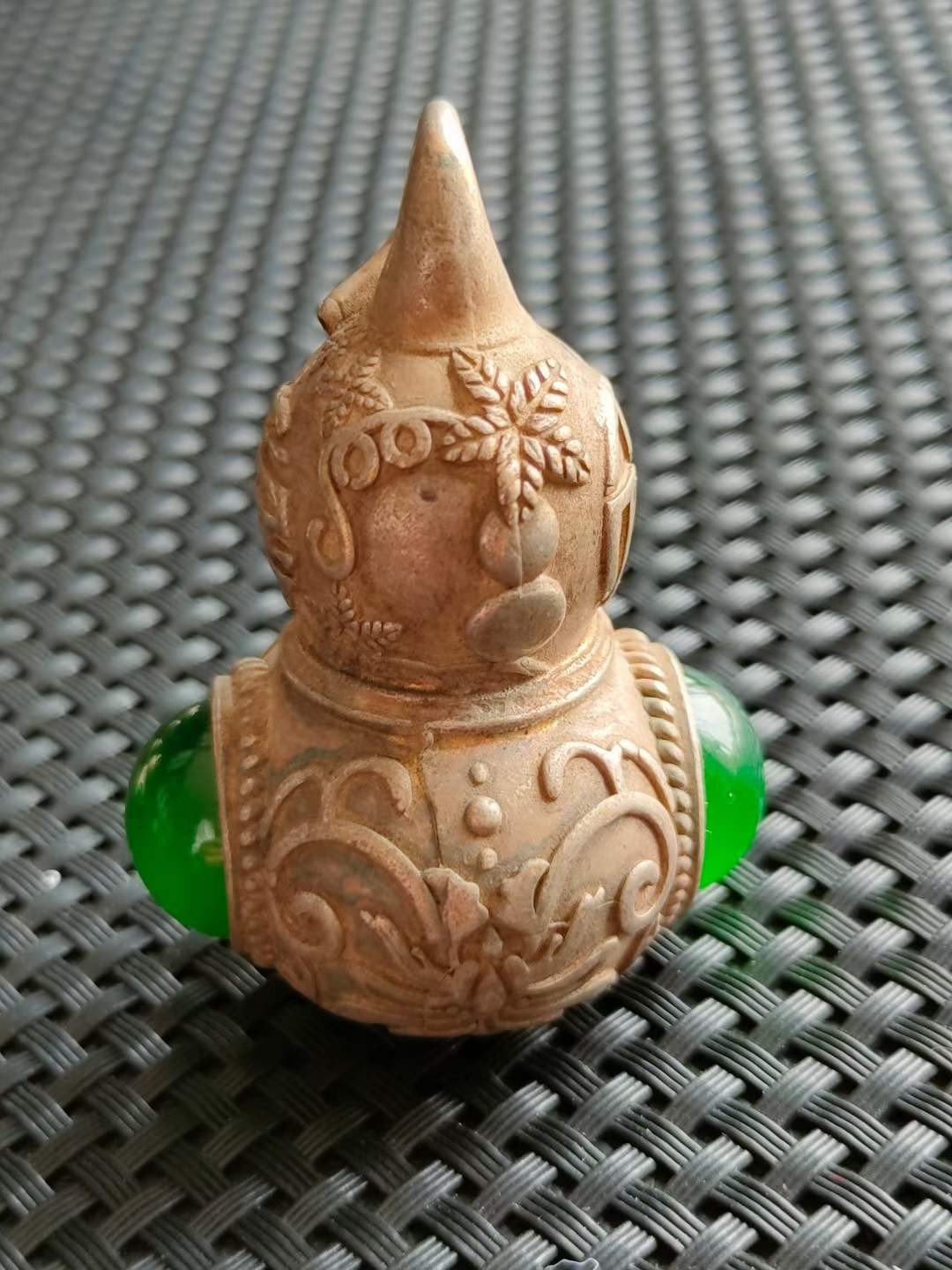 老刺绣盒装银手镯+银镶顶级翡翠葫芦吊坠