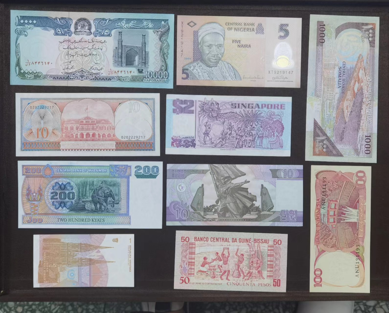 北京马甸外国币专卖微拍第九十九期，外国纸币币专场，陆续上新，欢迎关注 散纸币10張之五
