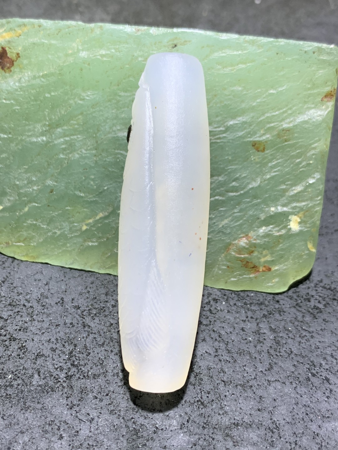 精美亚光高玉化海洋玉髓手工俏色巧雕龙鱼大桶珠一个！