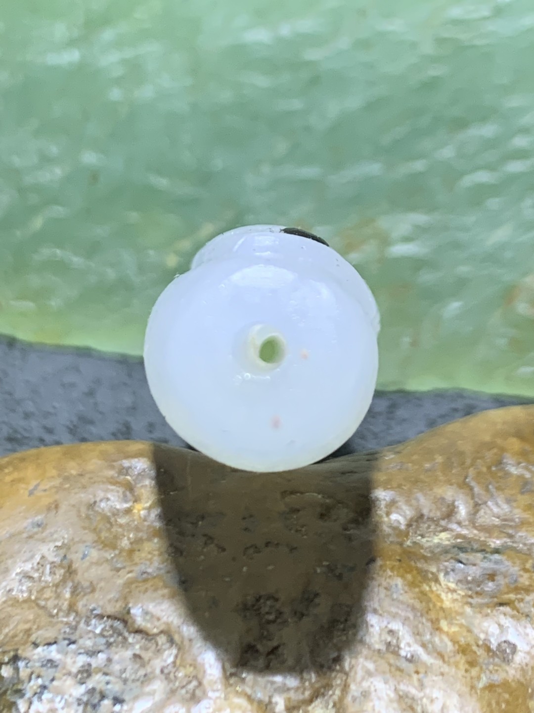精美亚光高玉化海洋玉髓手工俏色巧雕龙鱼大桶珠一个！