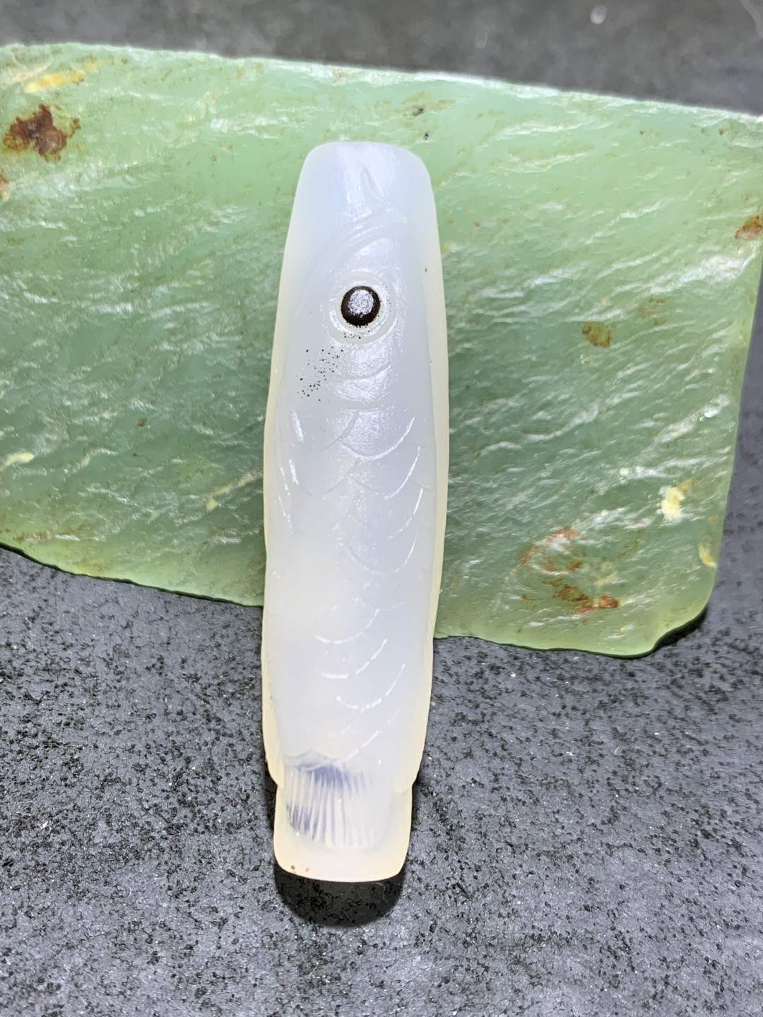 精美亚光高玉化海洋玉髓手工俏色巧雕龙鱼大桶珠一个！