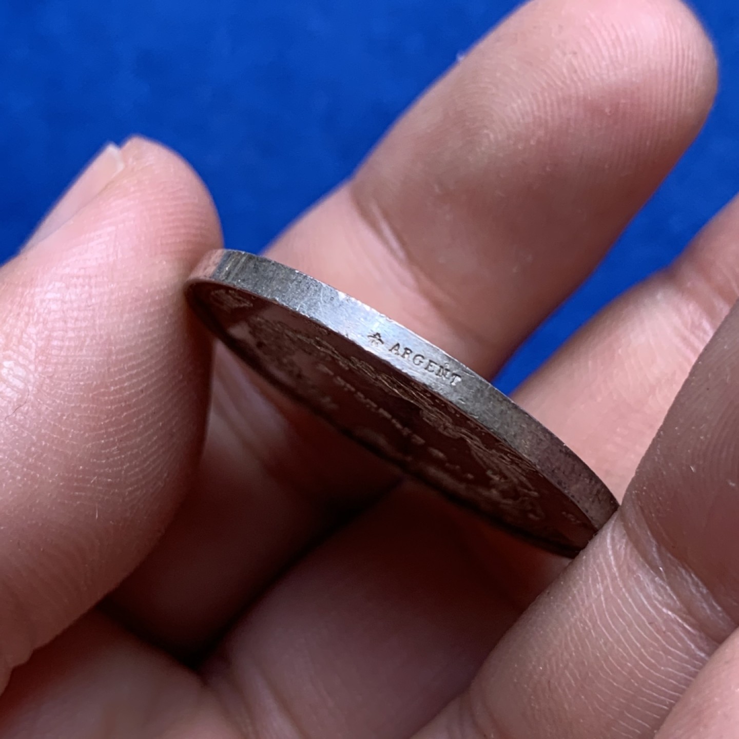 《竞宝斋》第173场-周日，周一2场 (全场包邮) 淡彩包浆 法国1824 兰斯区公证人 圆形银质代币 30.3直径 11.5克 蜜蜂边铭 银标 细节非常的好