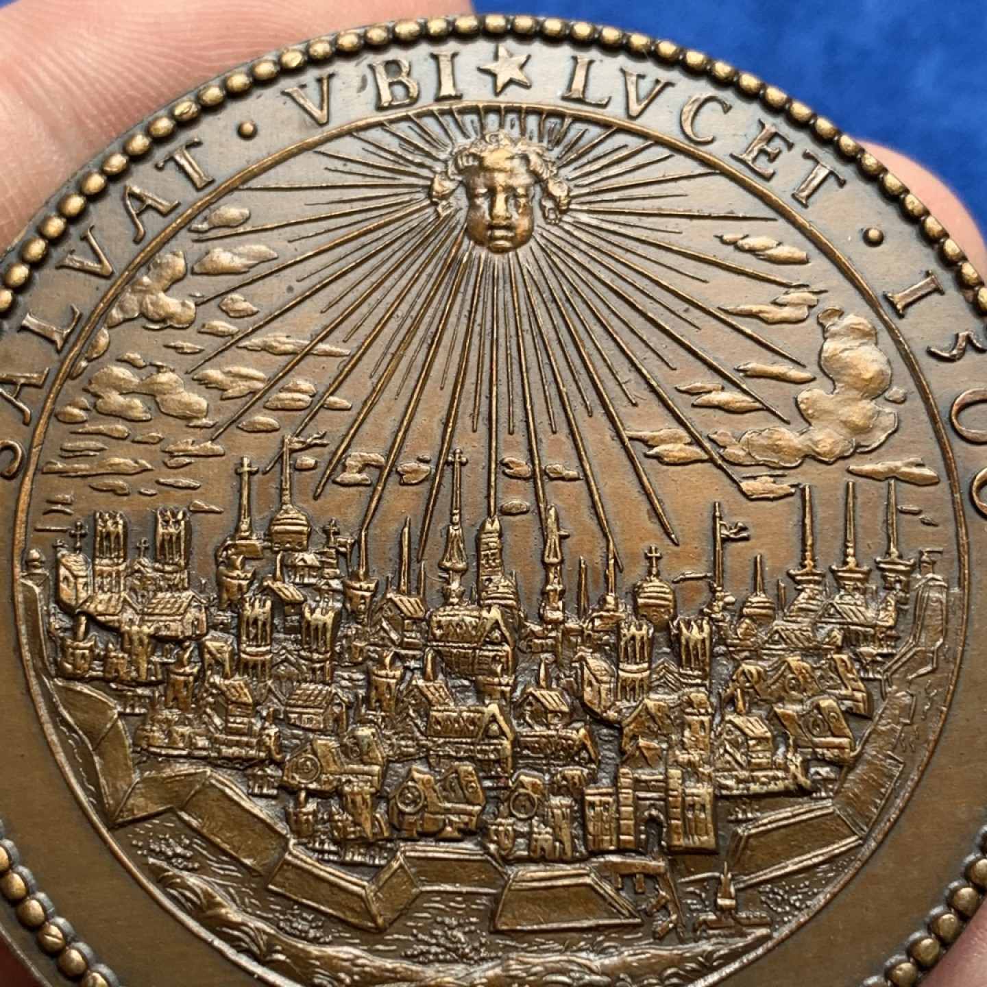 《竞宝斋》第173场-周日，周一2场 (全场包邮) 法国大铜章 丰饶角铜标 高浮雕 直径53.8mm  76克 早期后铸