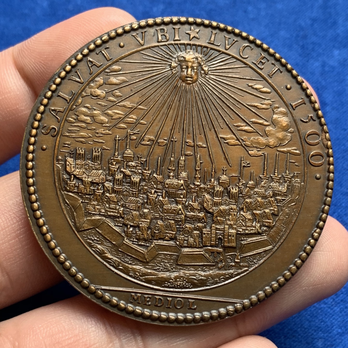 《竞宝斋》第173场-周日，周一2场 (全场包邮) 法国大铜章 丰饶角铜标 高浮雕 直径53.8mm  76克 早期后铸