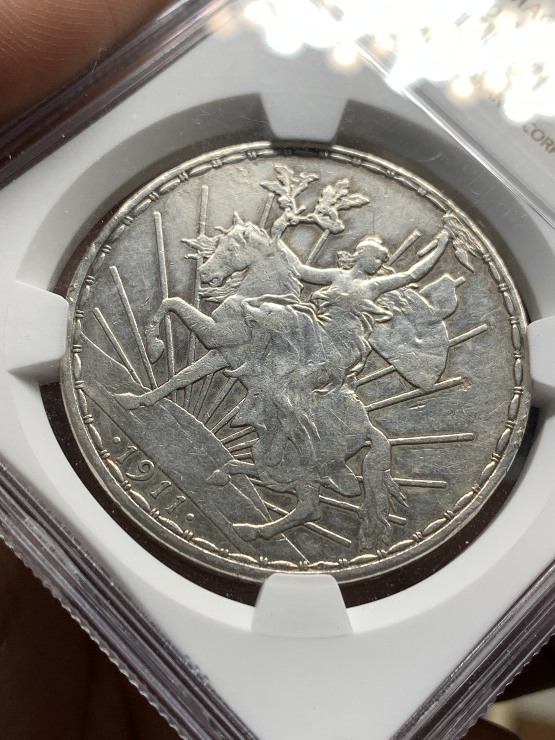 《竞宝斋》第173场-周日，周一2场 (全场包邮) NGC XF 墨西哥1911骑马鹰洋