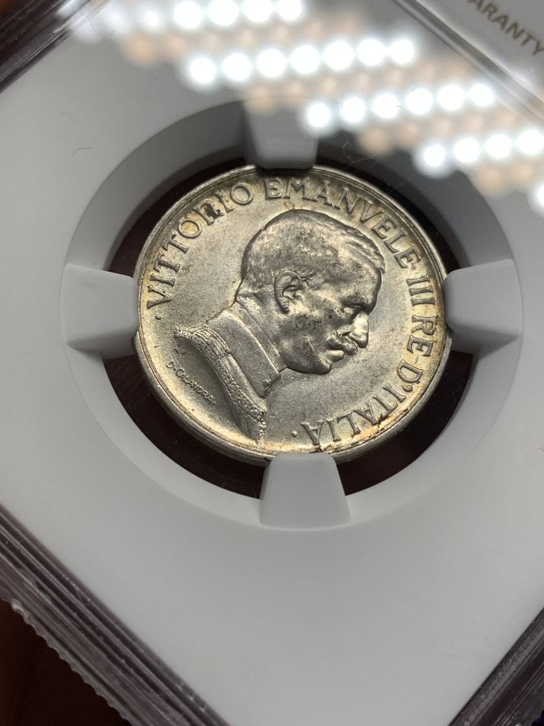 《竞宝斋》第173场-周日，周一2场 (全场包邮) NGC AU58 意大利 1917R年 1里拉马车银币