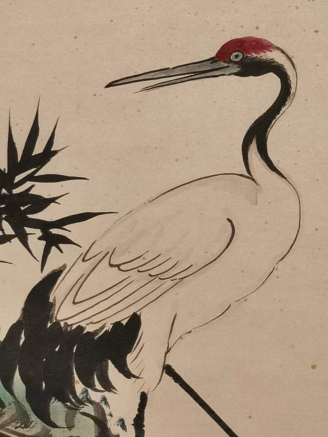 马万里纸本松鹤图立轴。马万里(1904~1979)，原名瑞图，他在诗词、绘画、书法方面有十分突出的艺术造诣，其中以花鸟画作品闻名于世。 马万里纸本松鹤图立轴。马万里(1904~1979)，原名瑞图，他在诗词、绘画、书法方面有十分突出的艺术造诣，其中以花鸟画作品闻名于世。