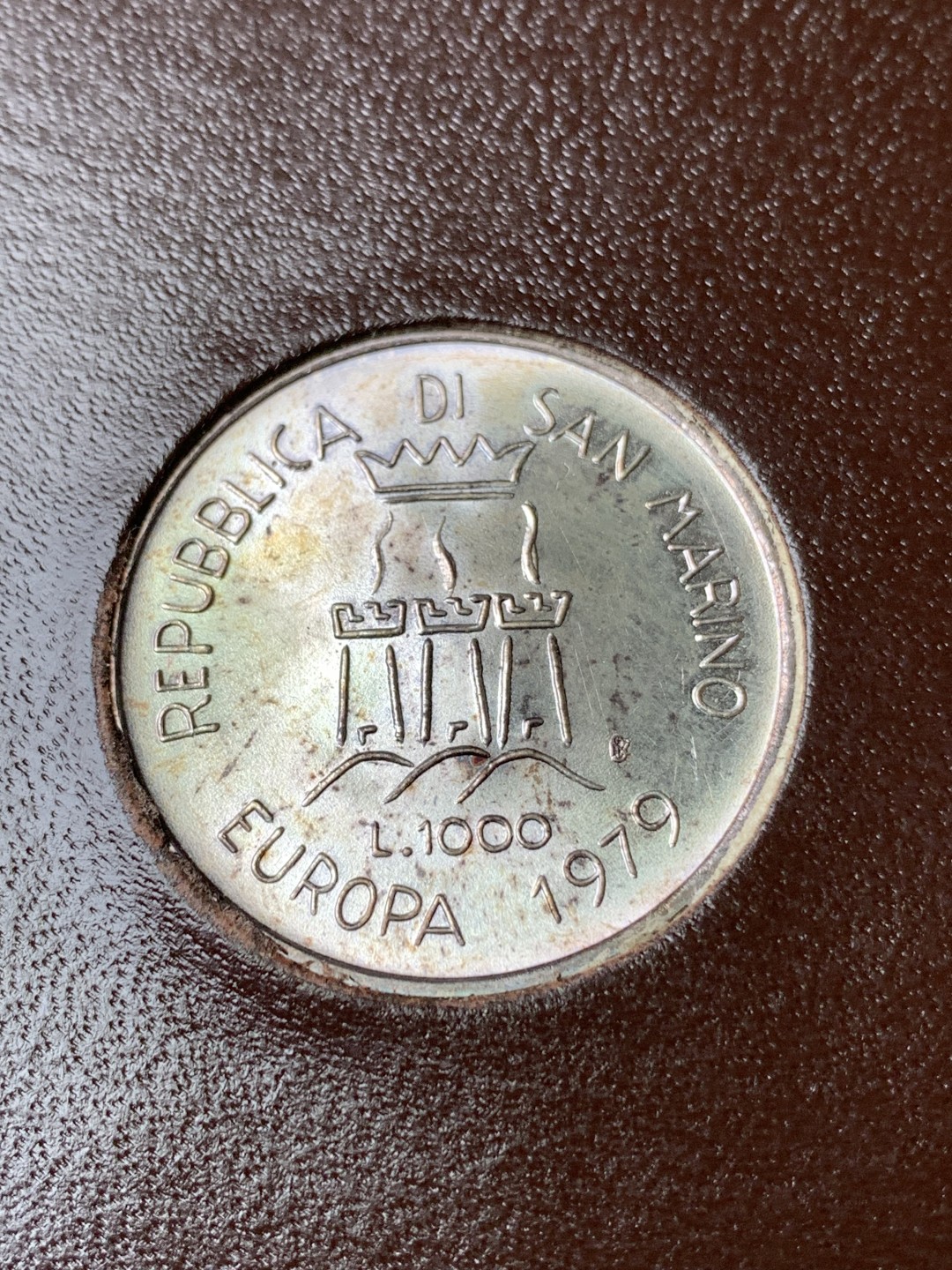 《竞宝斋》第173场-周日，周一2场 (全场包邮) 卡装 圣马力诺1979年 女神 1000里拉银币