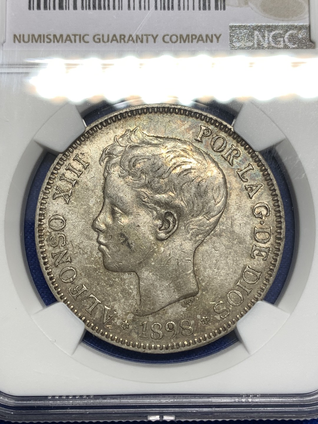 《竞宝斋》第173场-周日，周一2场 (全场包邮) NGC-AU53 西班牙 1898年 阿方索十三世 小男孩头像 5比塞塔 银币 黄油彩