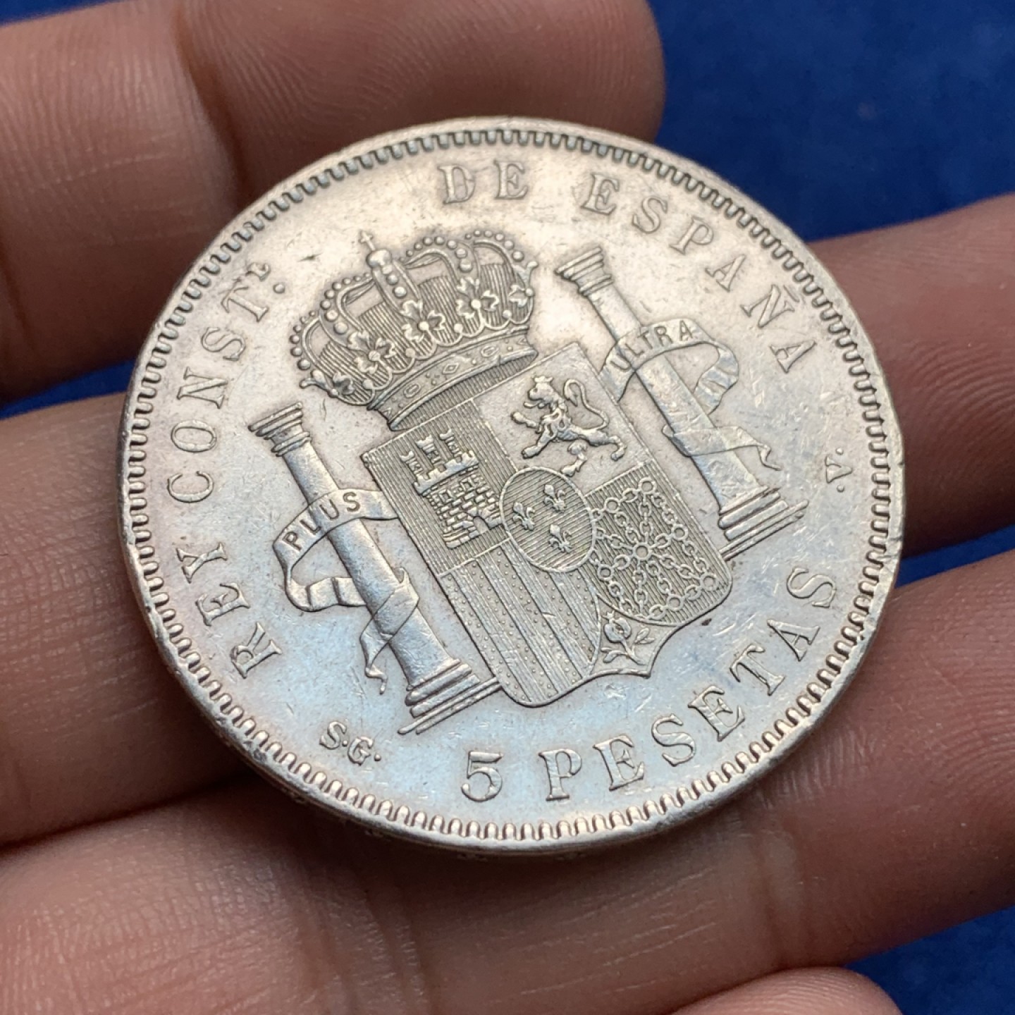 《竞宝斋》第173场-周日，周一2场 (全场包邮) 西班牙 1898 阿方索十三世5比塞塔大银币 细节还不错 背面带点银光