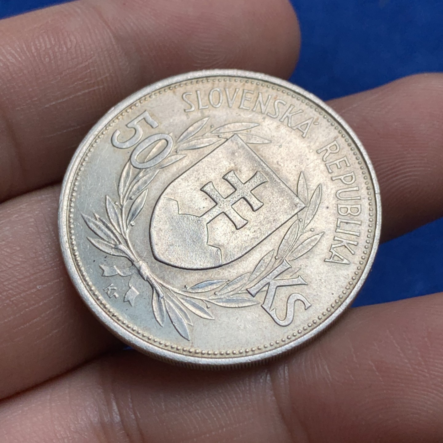 《竞宝斋》第173场-周日，周一2场 (全场包邮) 斯洛伐克 1944年 独立五周年50克朗纪念币 德国傀儡总统 细节很好