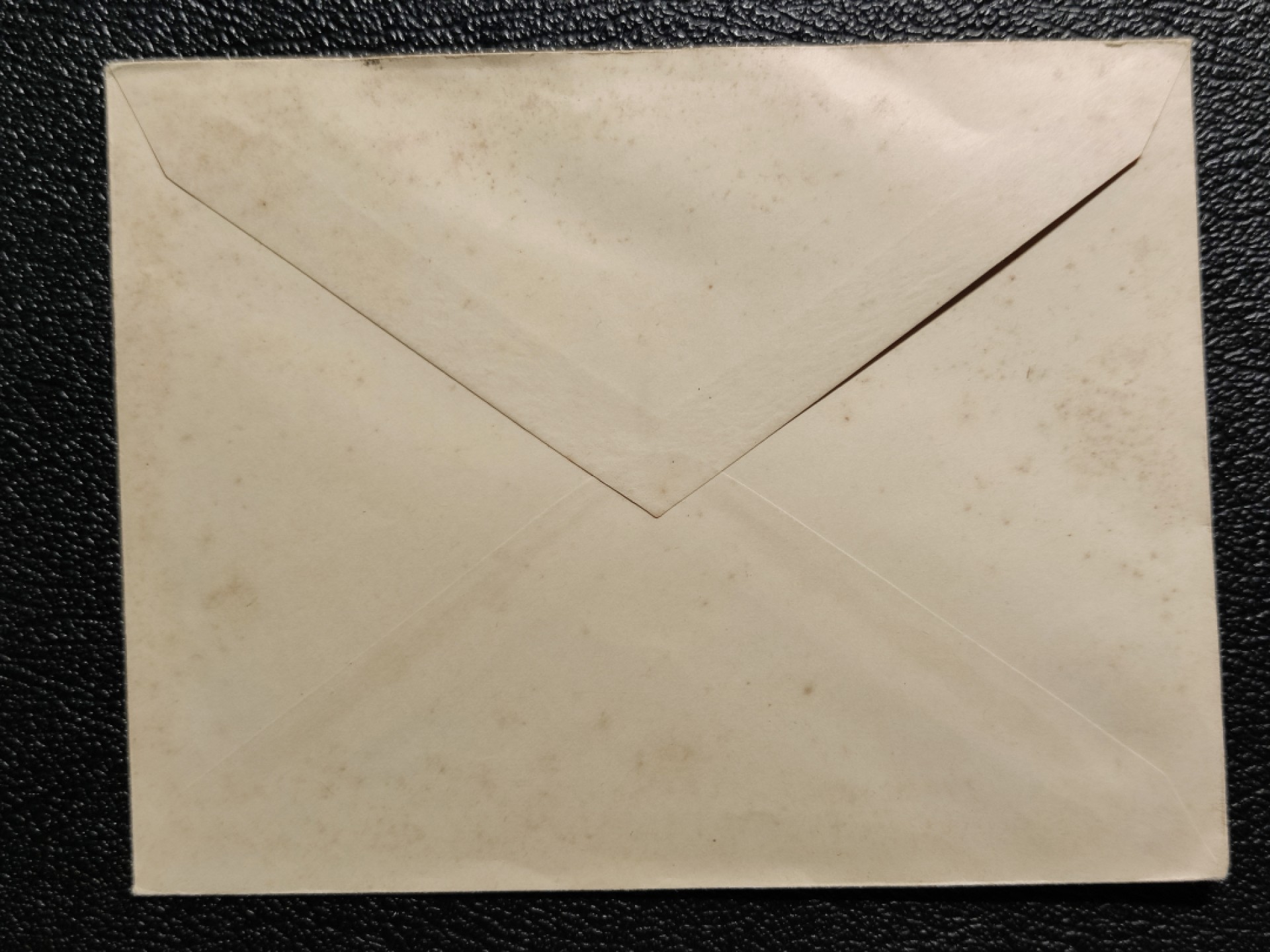 洪涛臻品批发群 精选邮票限时拍卖第九百八十二期  荷兰早期邮资封 全新未使用 保存较好 少见品种！