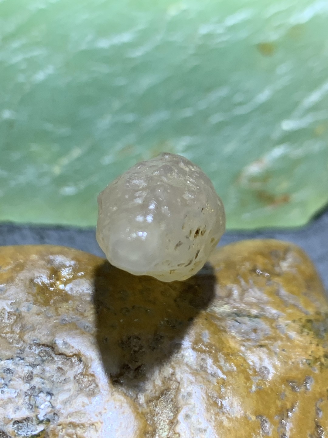 精美戈壁天然管状玛瑙原石一颗