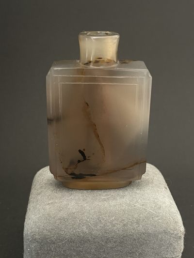 海外回流精品拍卖（五一专场） 欧洲回流清代玛瑙鼻烟壶 品相如图