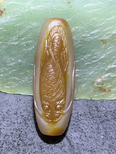 精美亚光高玉化巴西玛瑙手工雕刻龙鱼大桶珠一个！ - 精美亚光高玉化巴西玛瑙手工雕刻龙鱼大桶珠一个！