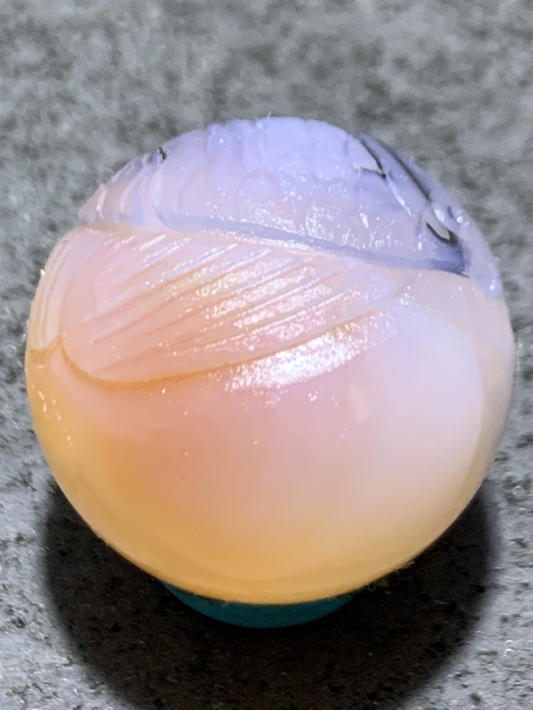 精美亚光高玉化海洋玉髓手工俏色巧雕鲤鱼2.0圆珠一个！