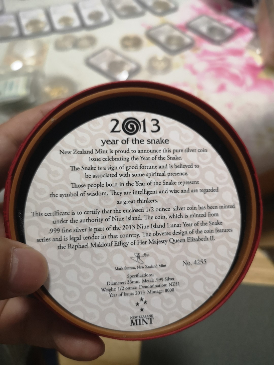 长老汇第4场现代币拍卖 纽埃2013蛇年彩色精制银币，原盒证，非常漂亮