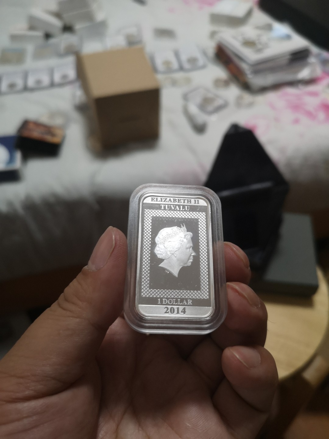 长老汇第4场现代币拍卖 图瓦卢2014变形金刚威震天1盎司彩色幻彩精制银币，科技感很强的按键开关原装盒证