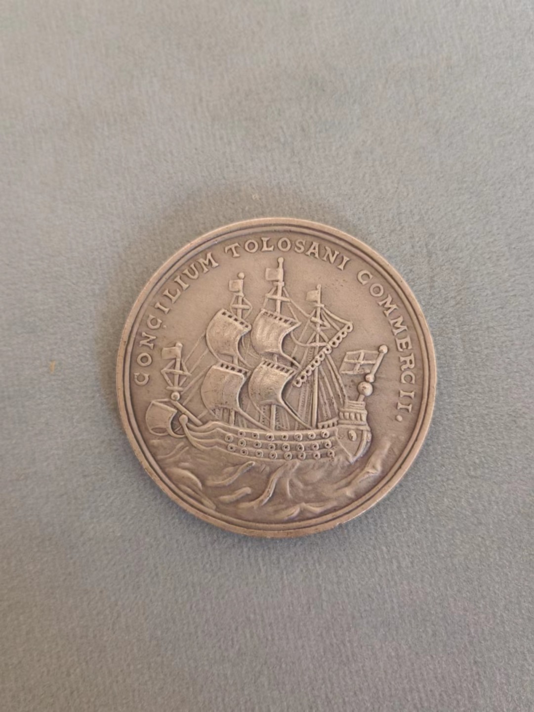 圣牌，代币，章牌专场十四期 Toulouse图卢兹商会代币，1703年，20世纪重铸。36mm，23g，边铭丰饶角2argent。