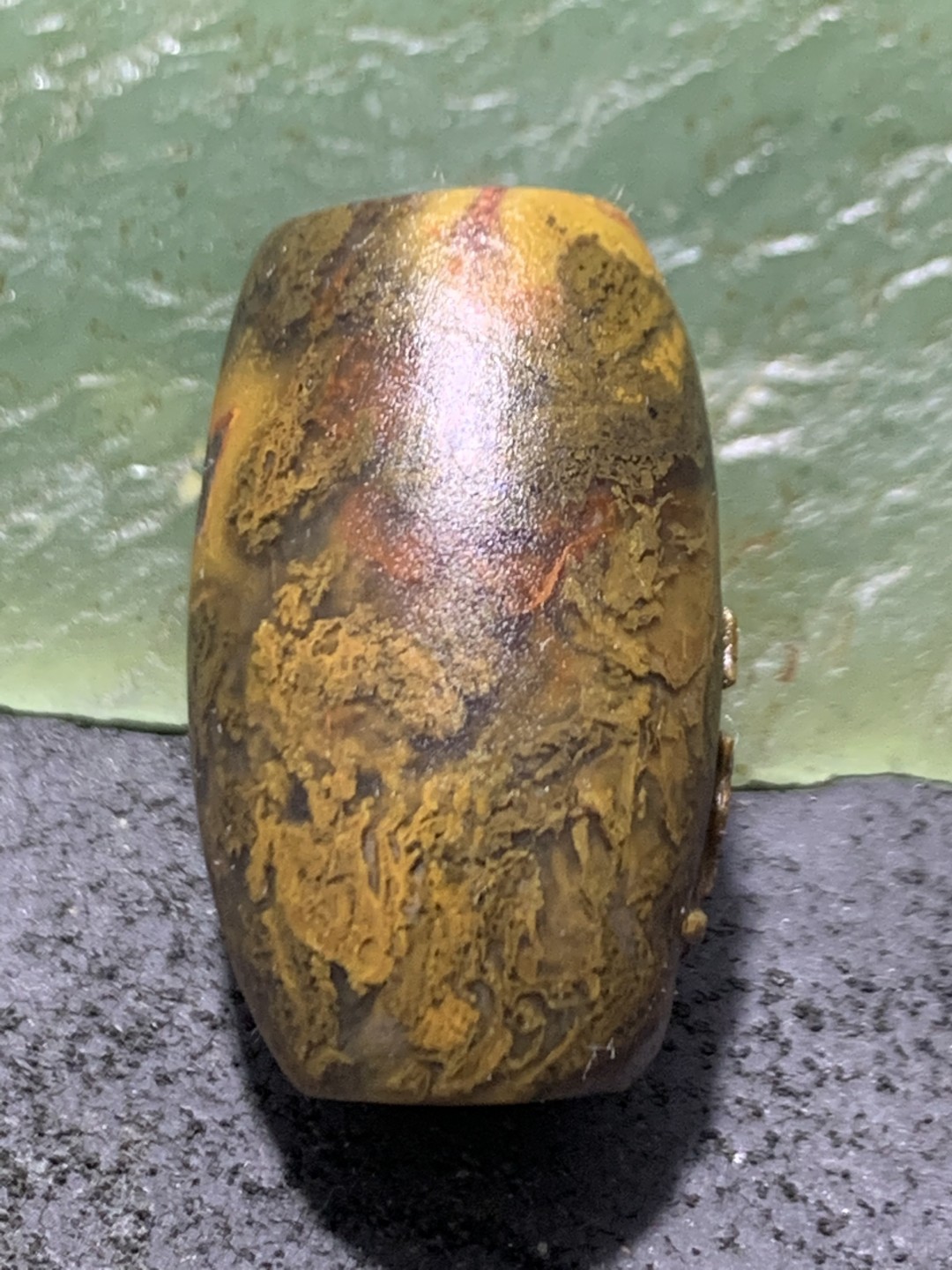 精美亚光草花纹战国红玛瑙手工雕刻道字勒子一颗！