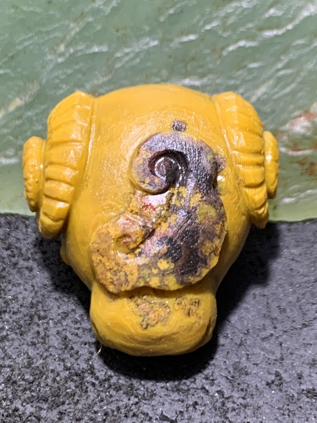 精美亚光战国红玛瑙手工俏色巧雕如意牛头一体佛头三通一个