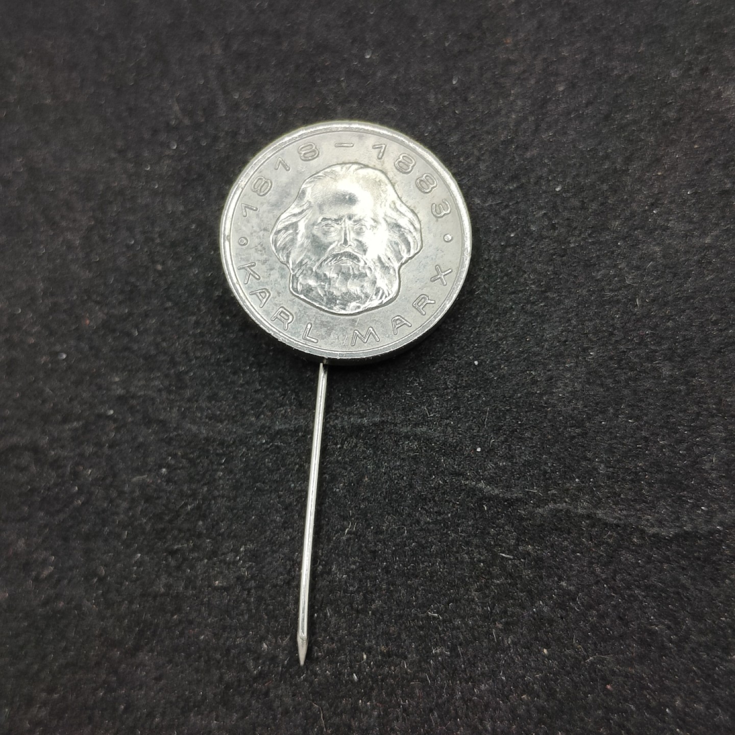 全场0元起拍 第66期 咸鱼国勋章拍卖专场 6月21日（周三）下午6：00开始 东德卡尔马克思纪念章