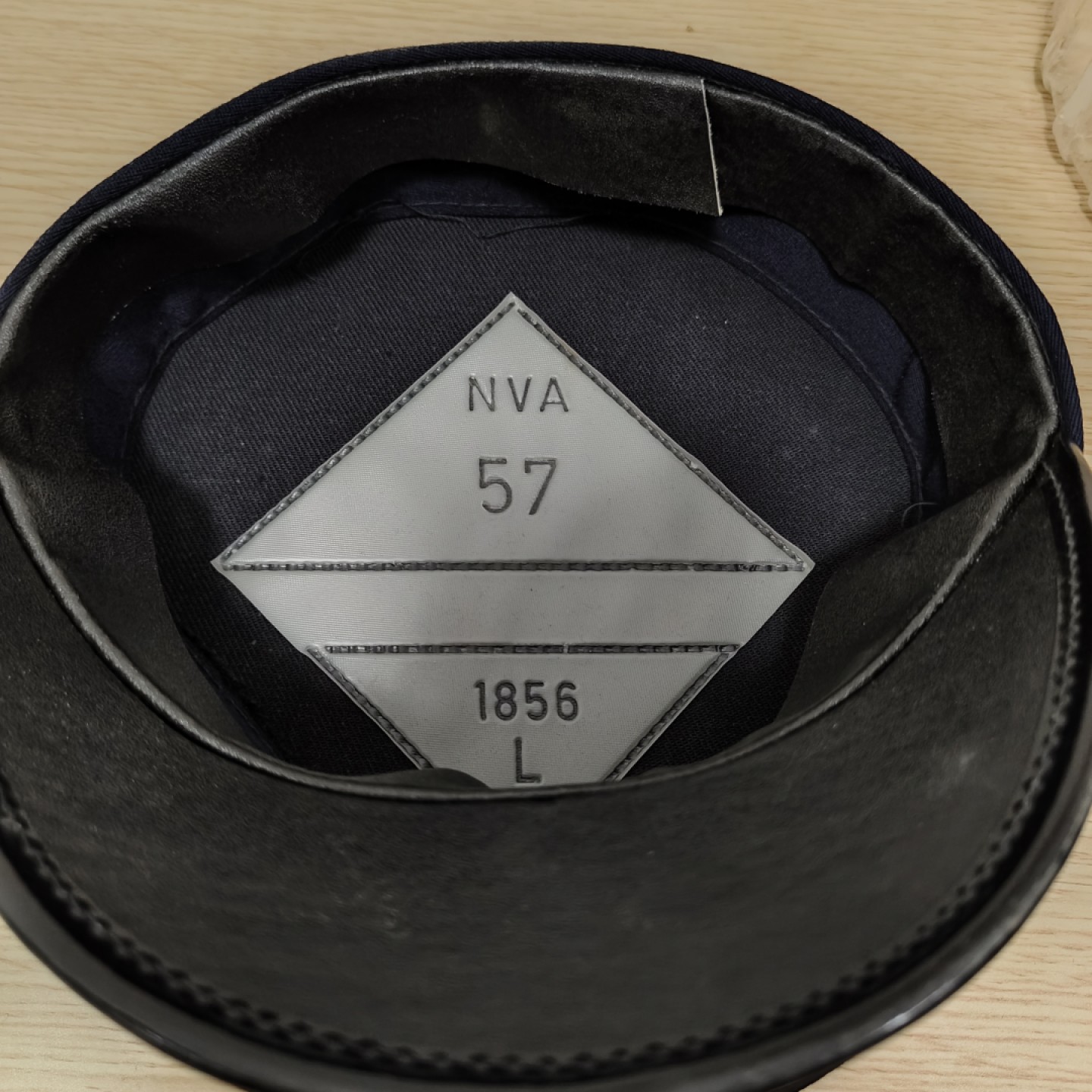 全场0元起拍 第66期 咸鱼国勋章拍卖专场 6月21日（周三）下午6：00开始 东德海军尉官大檐帽 57CM