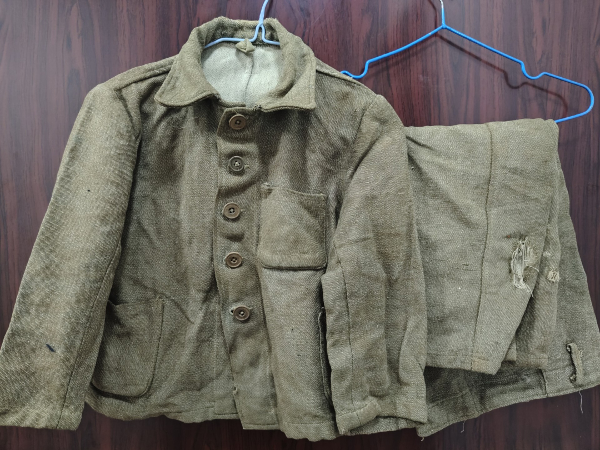 全场0元起拍 第66期 咸鱼国勋章拍卖专场 6月21日（周三）下午6：00开始 日本战时子供服一套