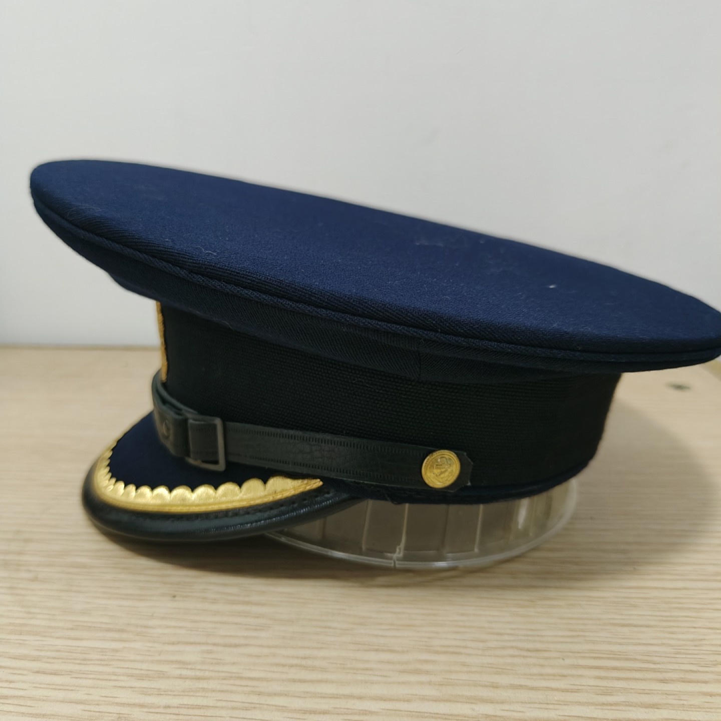 全场0元起拍 第66期 咸鱼国勋章拍卖专场 6月21日（周三）下午6：00开始 东德海军尉官大檐帽 57CM