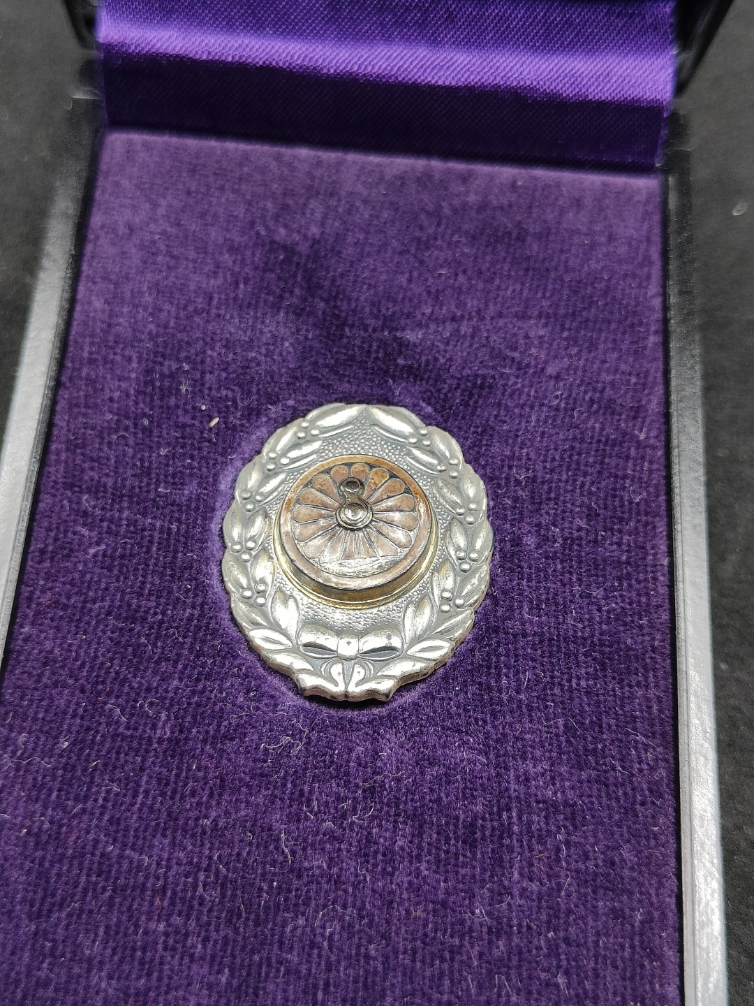 全场0元起拍 第66期 咸鱼国勋章拍卖专场 6月21日（周三）下午6：00开始 纯银制 日本国有铁道功绩章