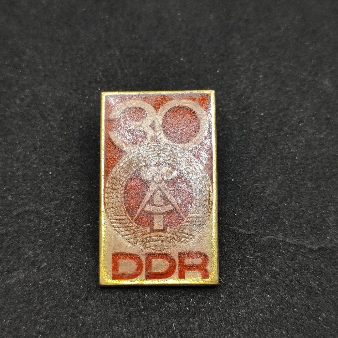 全场0元起拍 第66期 咸鱼国勋章拍卖专场 6月21日（周三）下午6：00开始 东德建国30周年纪念章