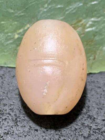 精美亚光高玉化海洋玉髓手工俏色巧雕一念桶珠一个！ - 精美亚光高玉化海洋玉髓手工俏色巧雕一念桶珠一个！