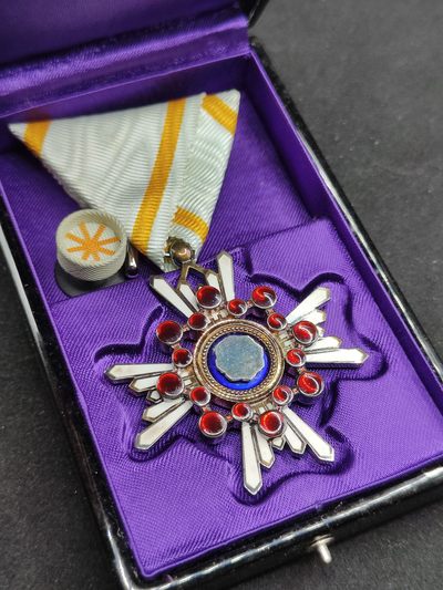 全场0元起拍 第66期 咸鱼国勋章拍卖专场 6月21日（周三）下午6：00开始 - 美品 日本五等瑞宝章 带略