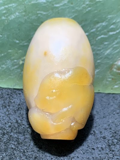 精美亚光糖心料战国红玛瑙手工俏色巧雕玉兔桶珠一颗！ - 精美亚光糖心料战国红玛瑙手工俏色巧雕玉兔桶珠一颗！