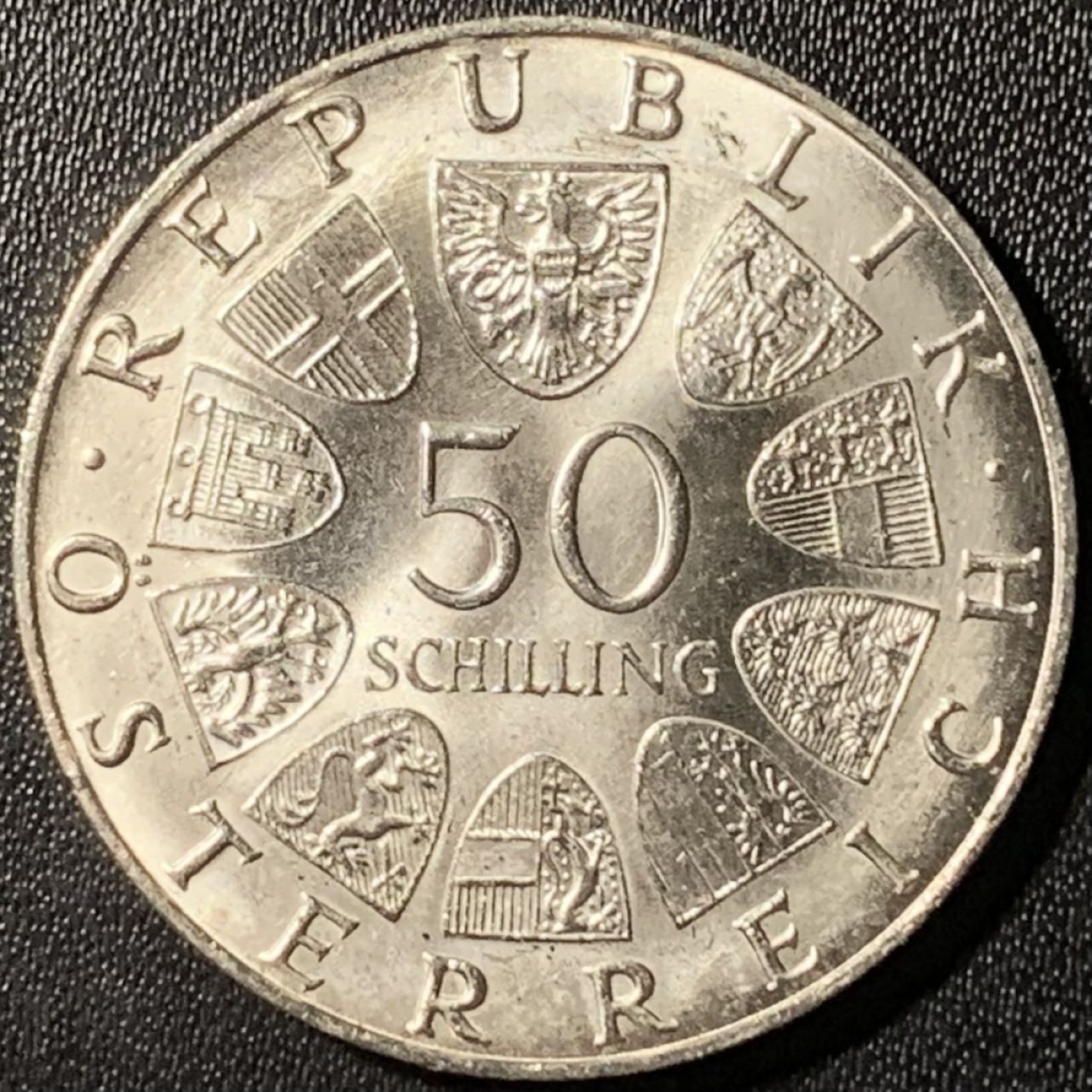 紫瑗钱币——第281期拍卖 奥地利 1970年 因斯布鲁克大学300周年 50先令 20克 0.9银 UNC